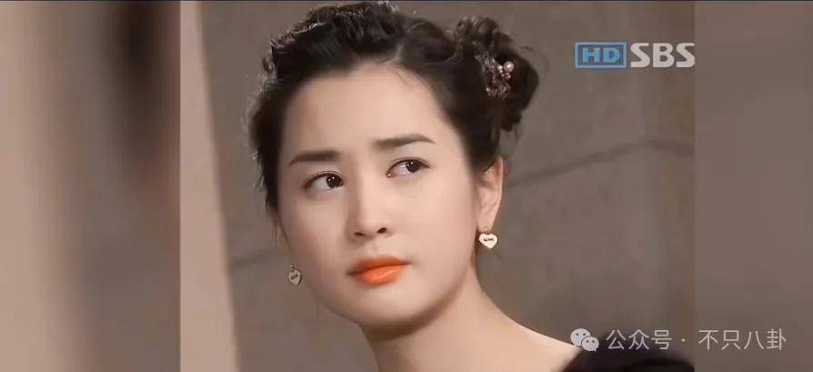 皇冠信用網最新地址_自曝与丈夫经常吵架？但怎么感觉她是在变相秀恩爱呢皇冠信用網最新地址！