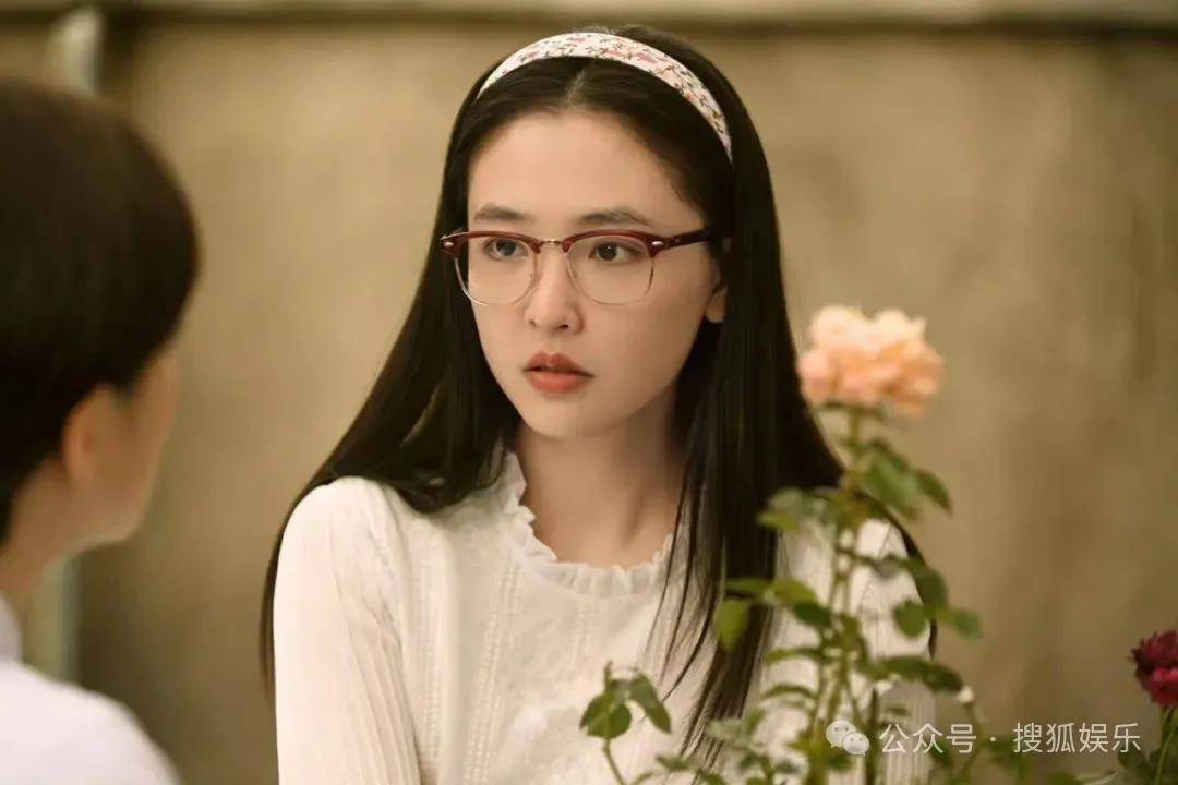 皇冠信用开号_离婚三年又被拍到亲密逛超市皇冠信用开号，他俩这是纯带娃还是真复合了？